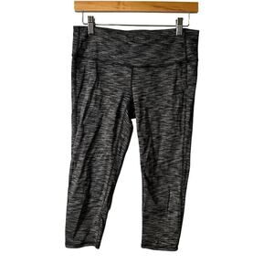 Athleta Women's Capri leggings Size Medium